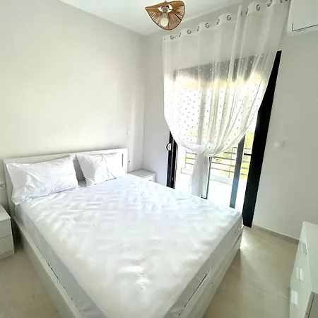 Appartement N & B Sea House Ofrínion
